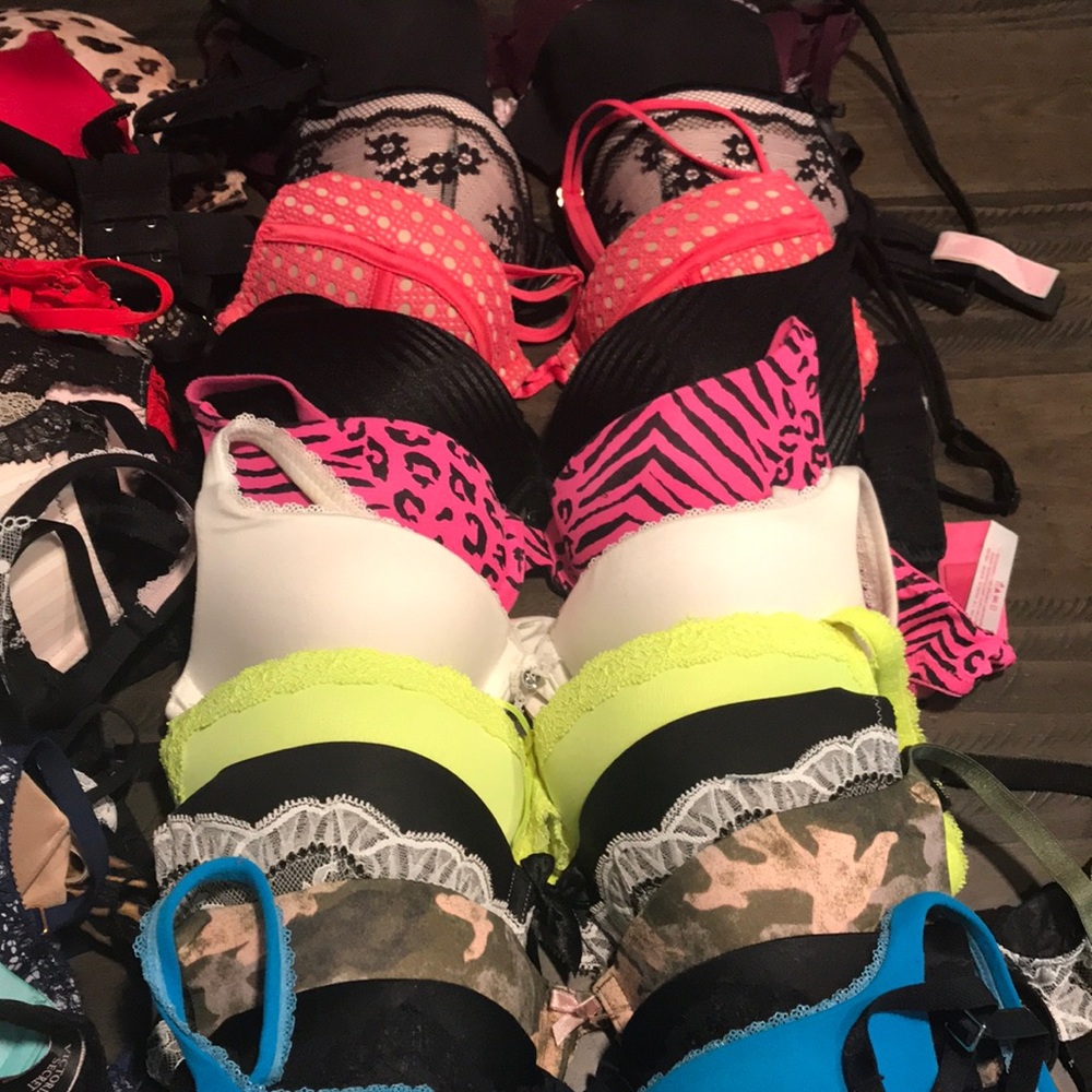 HUGE bundle of AHHHMAZING Bras 32B Vs - Picture 4 of 5